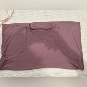 LULULEMON top